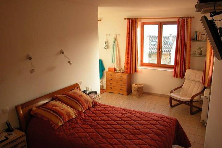 Location de vacances pour 10 personnes, avec terrasse et jacuzzi à Grane - 2