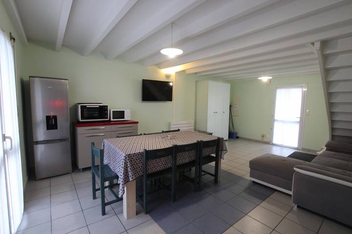 Gîte pour 6 personnes, avec jardin à Siouville-Hague - 2