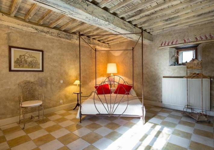 Location de vacances pour 6 personnes, avec terrasse et jardin dans Reventin-Vaugris - 2