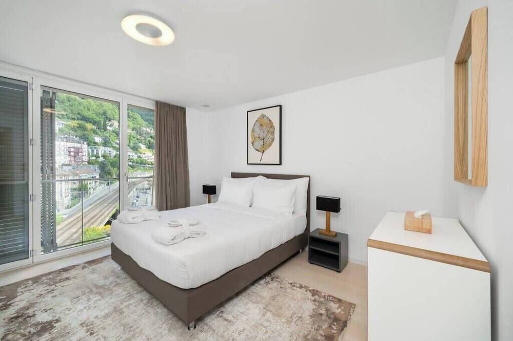 Entire apartment, Montreux Lake View Apartments & Spa Three-Bedroom B5.11 in Montreux, Lake Geneva