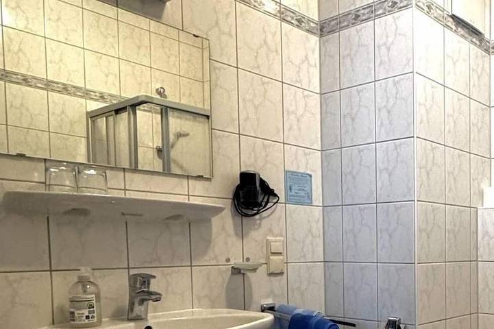 Ganze Wohnung, Ferienwohnung 1.Stock mit Ost- und Südbalkon (58qm) in Neustadt a.d.Donau, Altmühltal