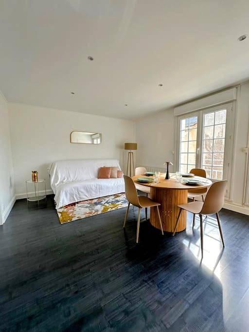 Appartement entier, Le Logis du Roi, Hyper centre-ville in Amiens, Région d'Amiens