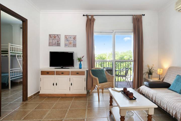 Entire apartment, Fantastic "Adriatico 207" Apartment in City Center with Balcony and Wi-Fi in Conil de la Frontera, Costa de la Luz