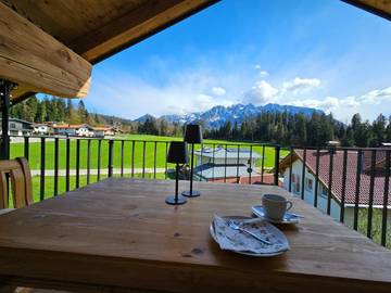 Ferienwohnung für 4 Personen, mit Ausblick und Balkon in Rettenschöss