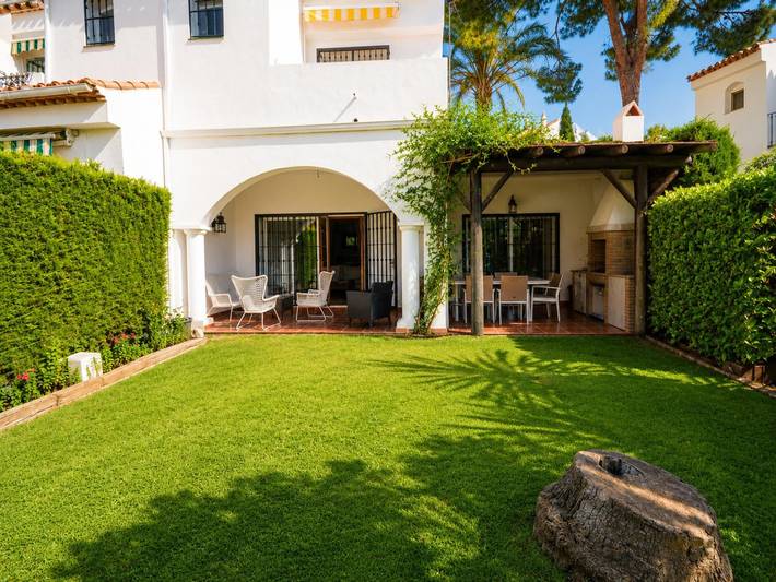 Finca für 6 Personen, mit Balkon und Terrasse sowie Garten und Pool in Estepona - 3