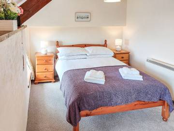 Cottage for 4 People in Amroth, Pembrokeshire, Photo 4