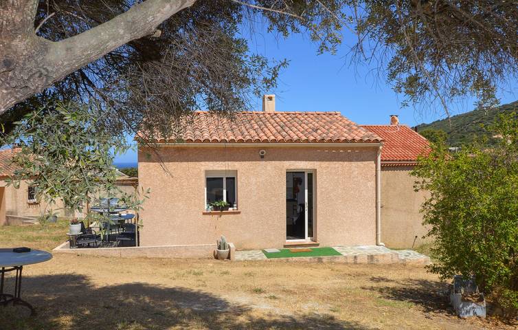 Location de vacances pour 6 personnes, avec terrasse, animaux acceptés à Corbara - 2
