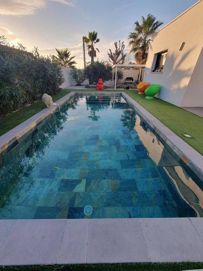 Chambre d’hôte pour 2 personnes, avec Terrasse ainsi que Jardin et Piscine