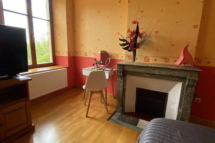 Location de vacances pour 2 personnes, avec jardin et piscine à Mirecourt - 4