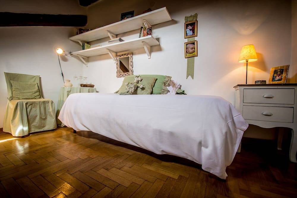 Appartement entier, Demeure de caractère, vue sur le lac en face du château Odescalchi près de Rome in Bracciano, Lac de Bracciano