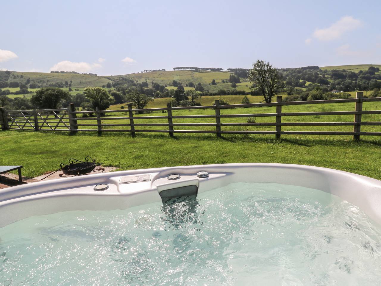 Bwthyn Bach Brefi in Ceredigion