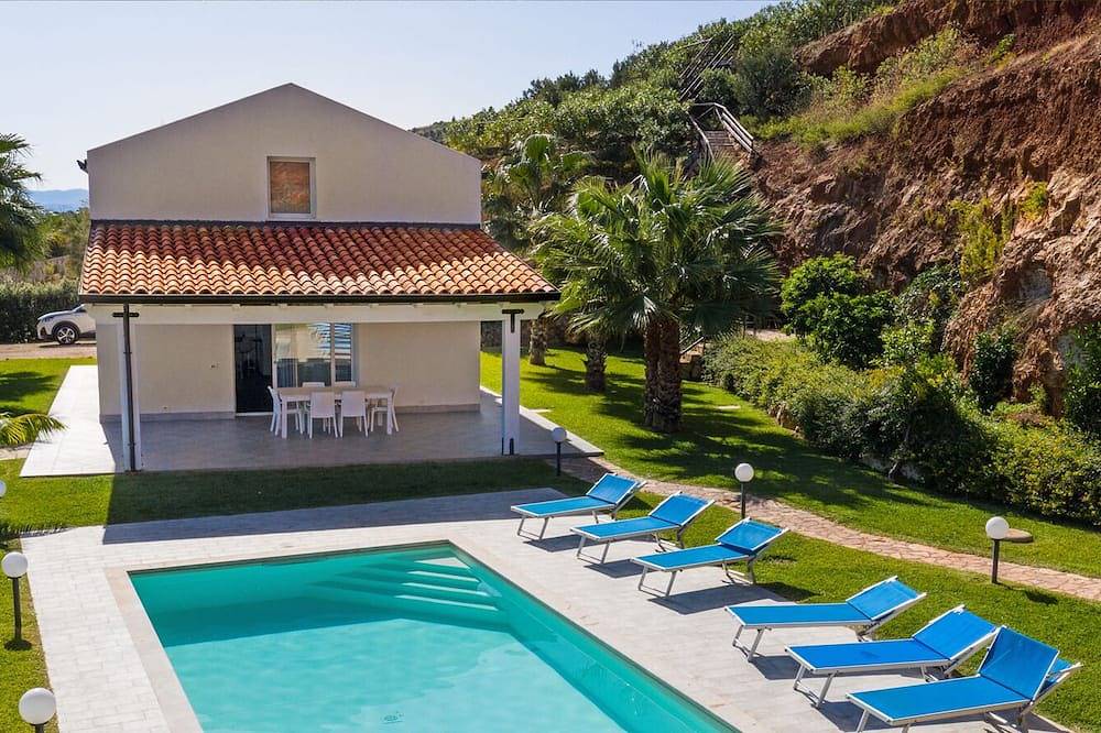 Agenzia Bagliori Di Sicilia - Last Minute 3/27 Settembre! in Scopello, Castellammare del Golfo
