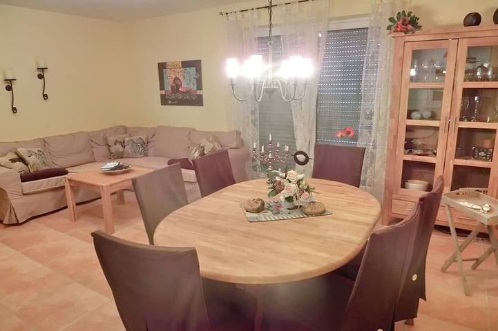 Bauernhof für 8 Personen, mit Terrasse und Garten, mit Haustier