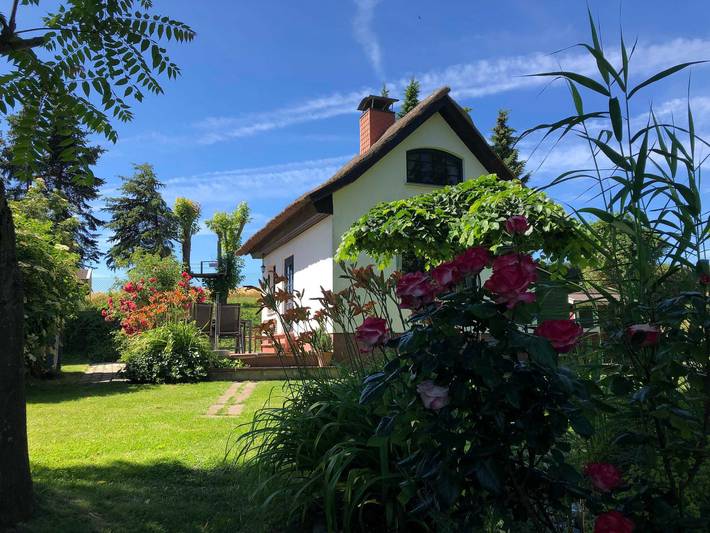 Ferienhaus für 5 Personen, mit Terrasse und Garten sowie Sauna und Seeblick in Barth - 2
