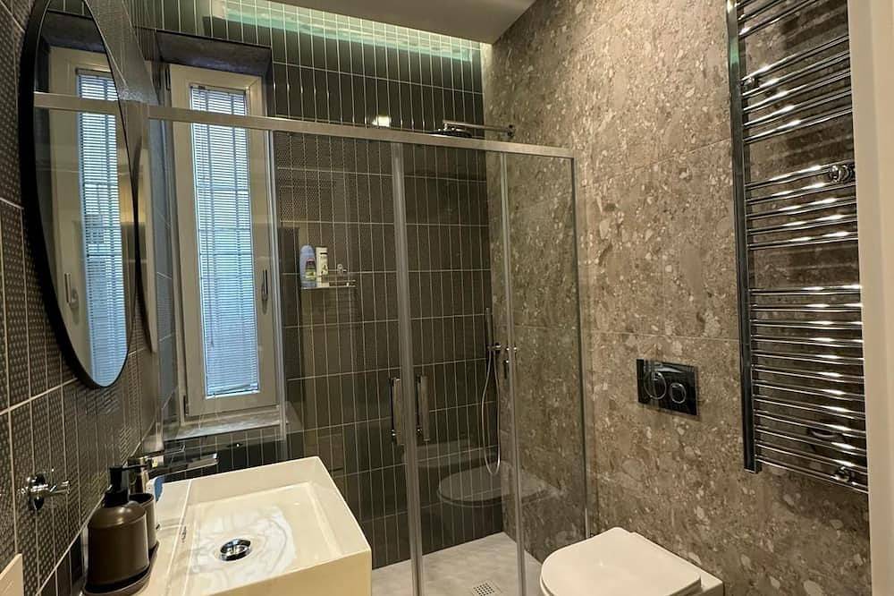 Ganze Wohnung, Tosini's Home - Rachele Suite in Sale Marasino, Iseosee