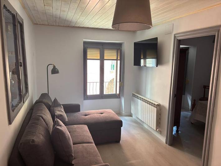 Gîte pour 4 personnes, avec vue, adapté aux familles dans Bolea