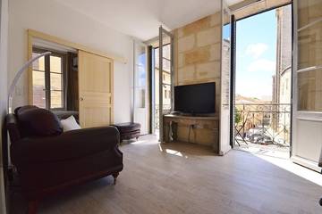 Gîte pour 2 personnes, avec balcon dans Office De Tourisme D Uzes