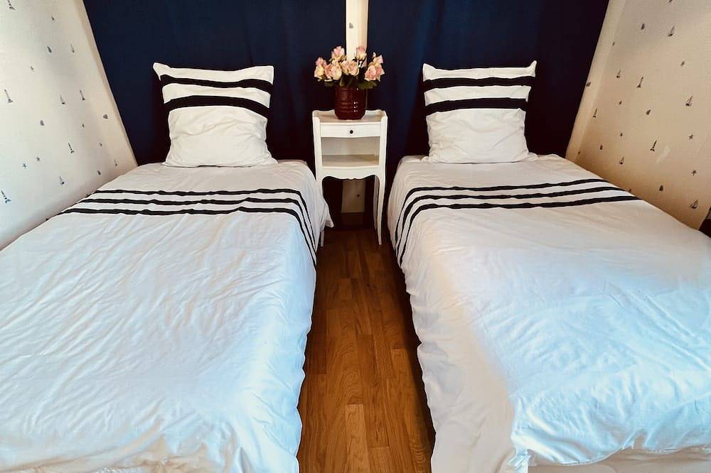 Beach mansion directly by the sea + pirvat pool - stone´s throw enter the beach in Plounéour-Brignogan-Plages, Región de Brest