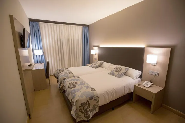Hotel für 2 Personen, mit Terrasse und Garten - 1