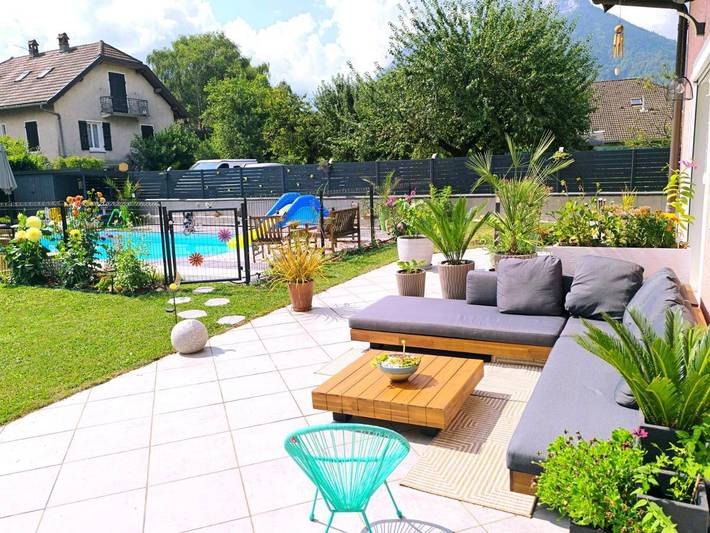 Location de vacances pour 14 personnes, avec jacuzzi ainsi que piscine et jardin à Doussard - 3