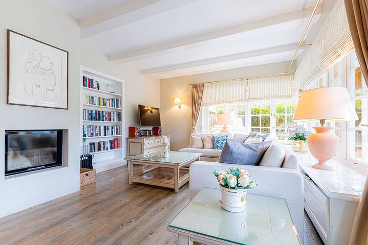 Cäcilienhof West Kampen auf Sylt – Exklusives Reetdachhaus mit Garten, Kamin & Außensauna ab August 2026 in Nordfriesische Inseln (Schleswig-Holstein) (Schleswig-Holstein), Kampen (Sylt)