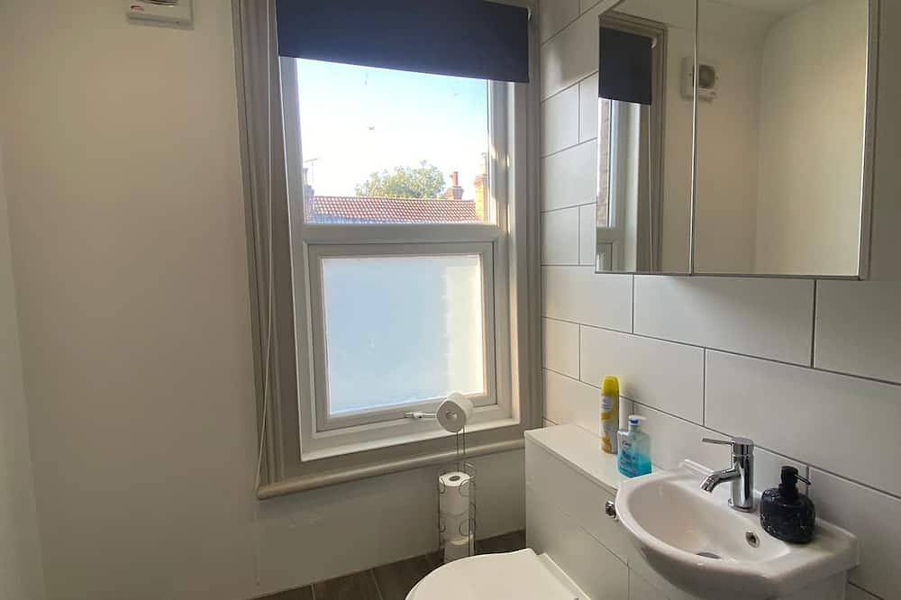 Beautiful, 5bed Family sized whole house whole house,<1mile from city centre in Colchester, Essex