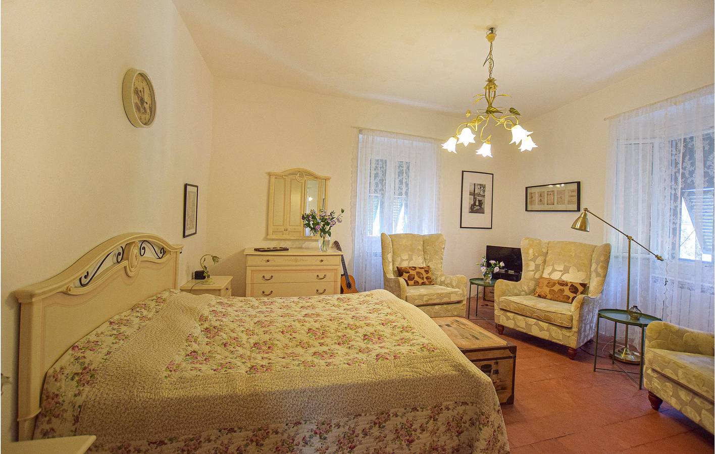100qm Wohnung mit WiFi, Pool und Garten in Mulazzo, Val di Magra