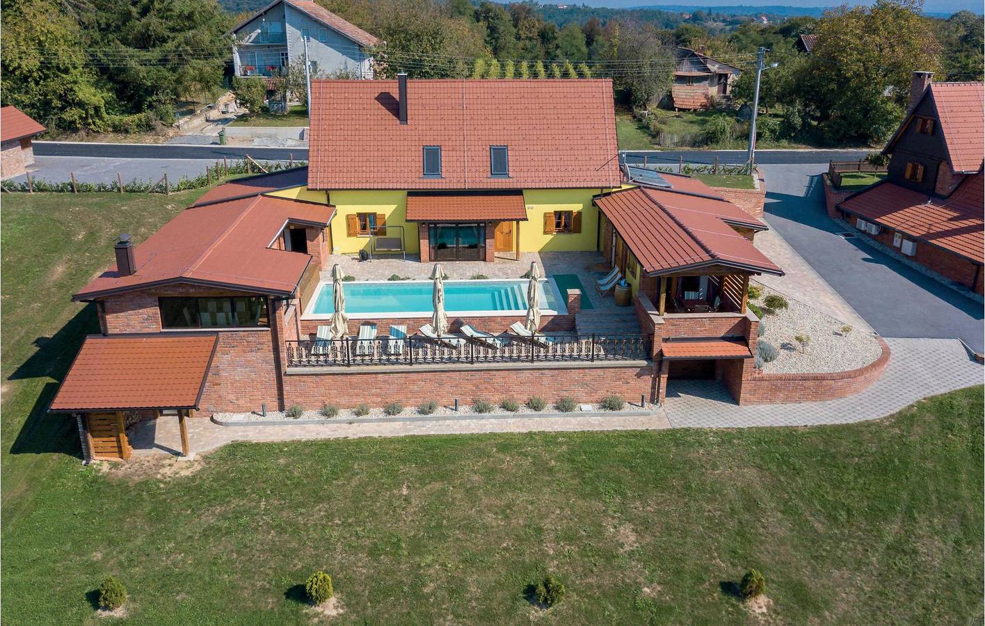 Vakantiehuis voor 13 personen met terras in Sisak-Moslavina