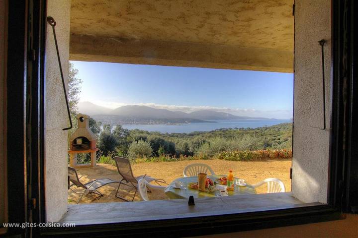 Gîte pour 4 personnes, avec jardin et terrasse