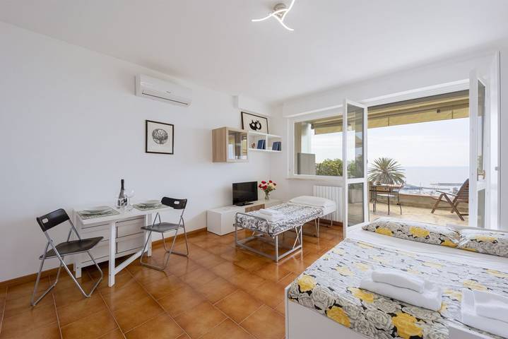 Ferienwohnung für 3 Personen, mit Balkon/Terrasse in San Remo - 2