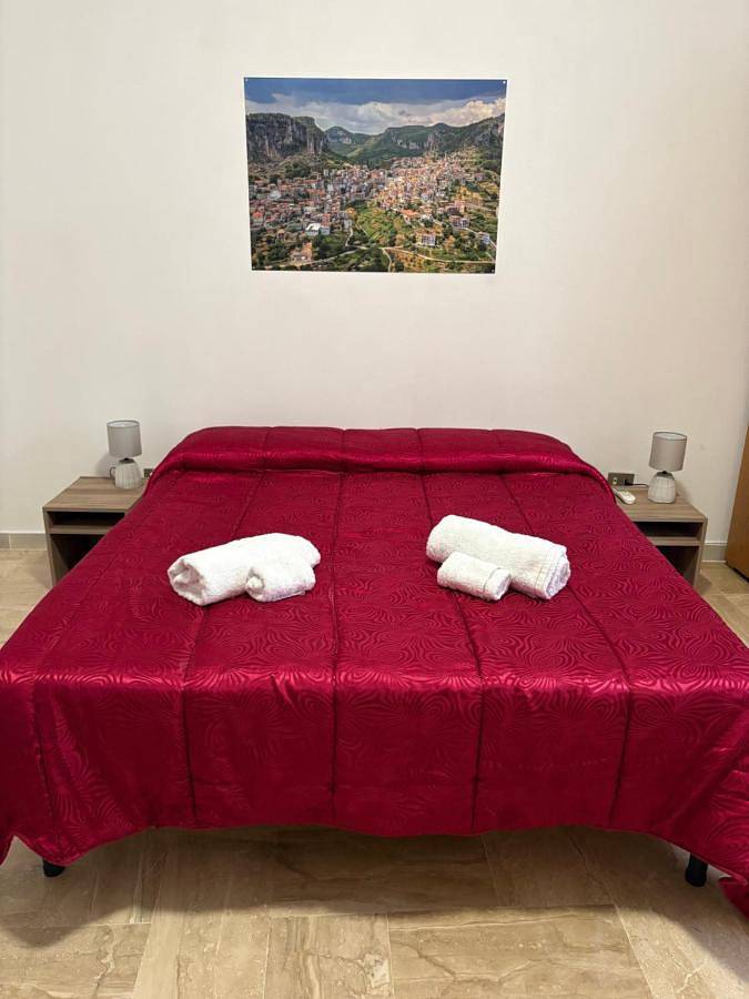 Gîte pour 5 personnes, avec balcon et vue à Ulassai - 3