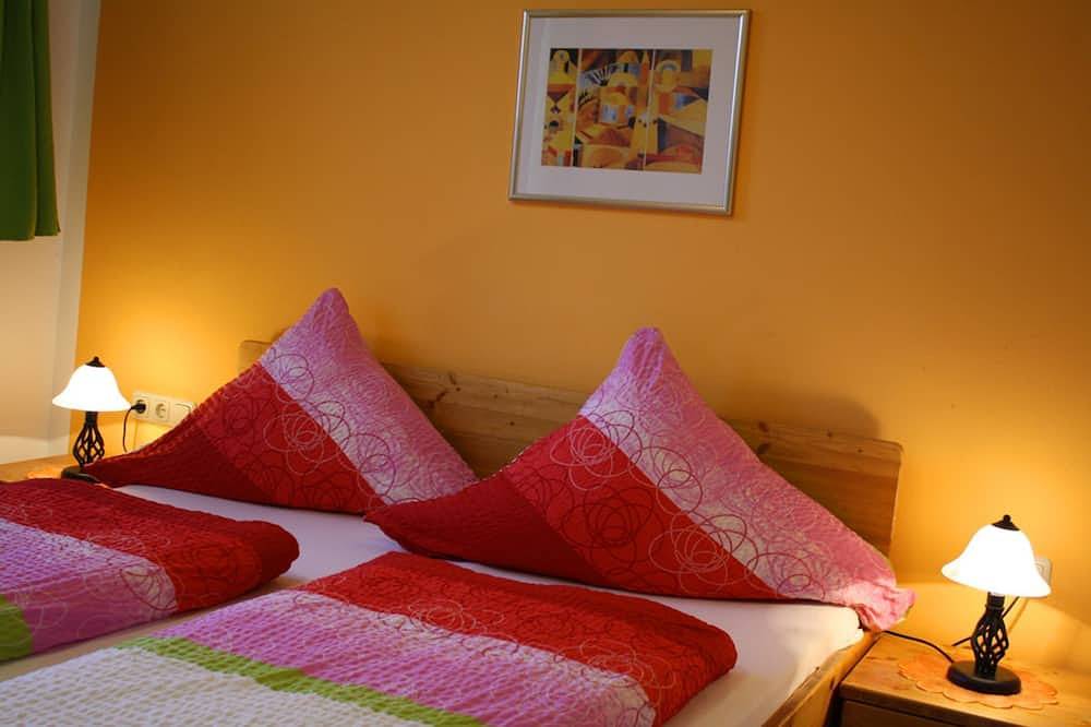 Doppelzimmer 2 - Pension Pastoriushaus in Bad Windsheim, Steigerwald