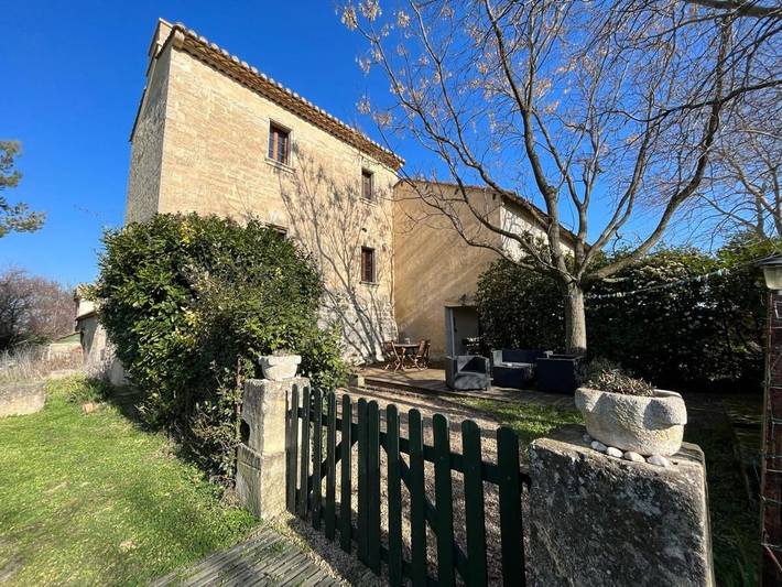 Location de vacances pour 4 personnes, avec Terrasse ainsi que Jardin et Vue à Saussan