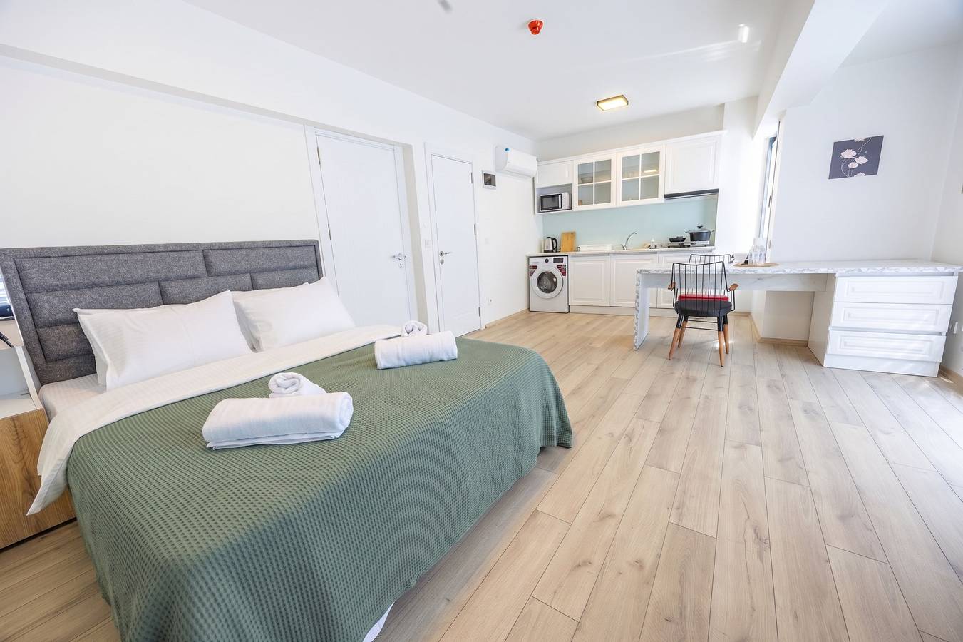 Ganzes Studio, Elegant Studio In Fatih | Stay Near Old City in Fatih, Istanbul