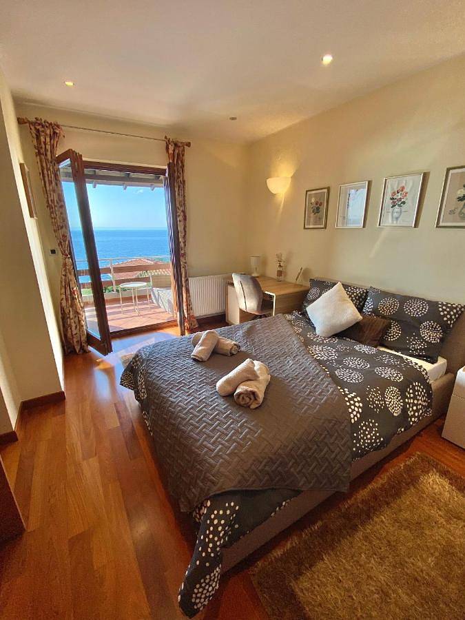 Villa Lovran - 150 m to the beach - infinity pool - incredible sea view - fitness gym in Lovran, Opatija Riviera