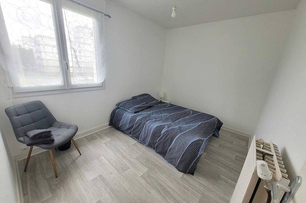 Entire apartment, Cosy T3 Avec 2 Chambres in Brest, Brest region