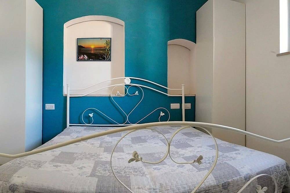 Beautiful Mediterranean-style House on the sea with private terrace in Mattinata, Gargano
