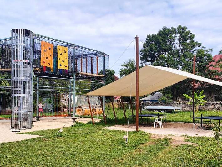 Camping pour 2 personnes, avec bassin pour enfant dans le Jura - 3