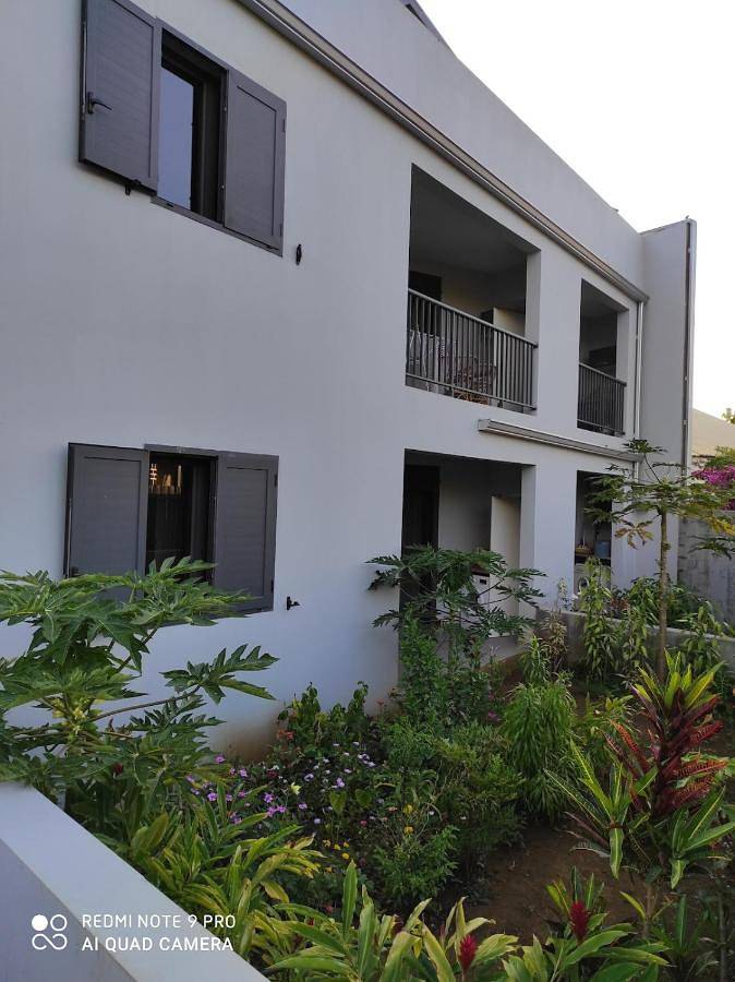 Appartement de vacances pour 5 personnes, avec piscine et jardin