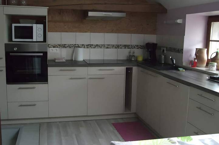 Gîte pour 9 personnes, avec Balcon et Jardin à Corancy
