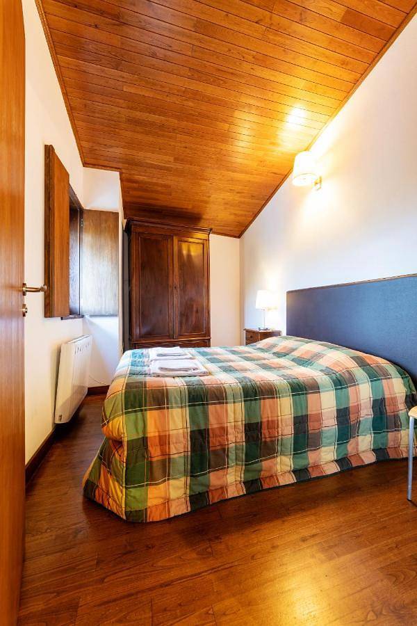 Maison de campagne pour 4 personnes, avec vue et terrasse dans Vinhais - 2