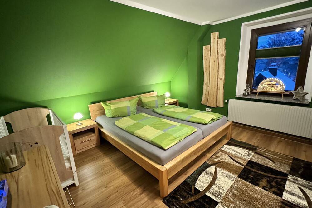 Ferienwohnung-direkt-am-Skihang mit Sauna in Oberwiesenthal, Erzgebirge