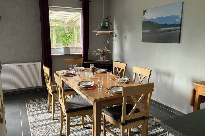 Ferienwohnung für 4 Personen, mit Garten und Terrasse in Mittelholstein