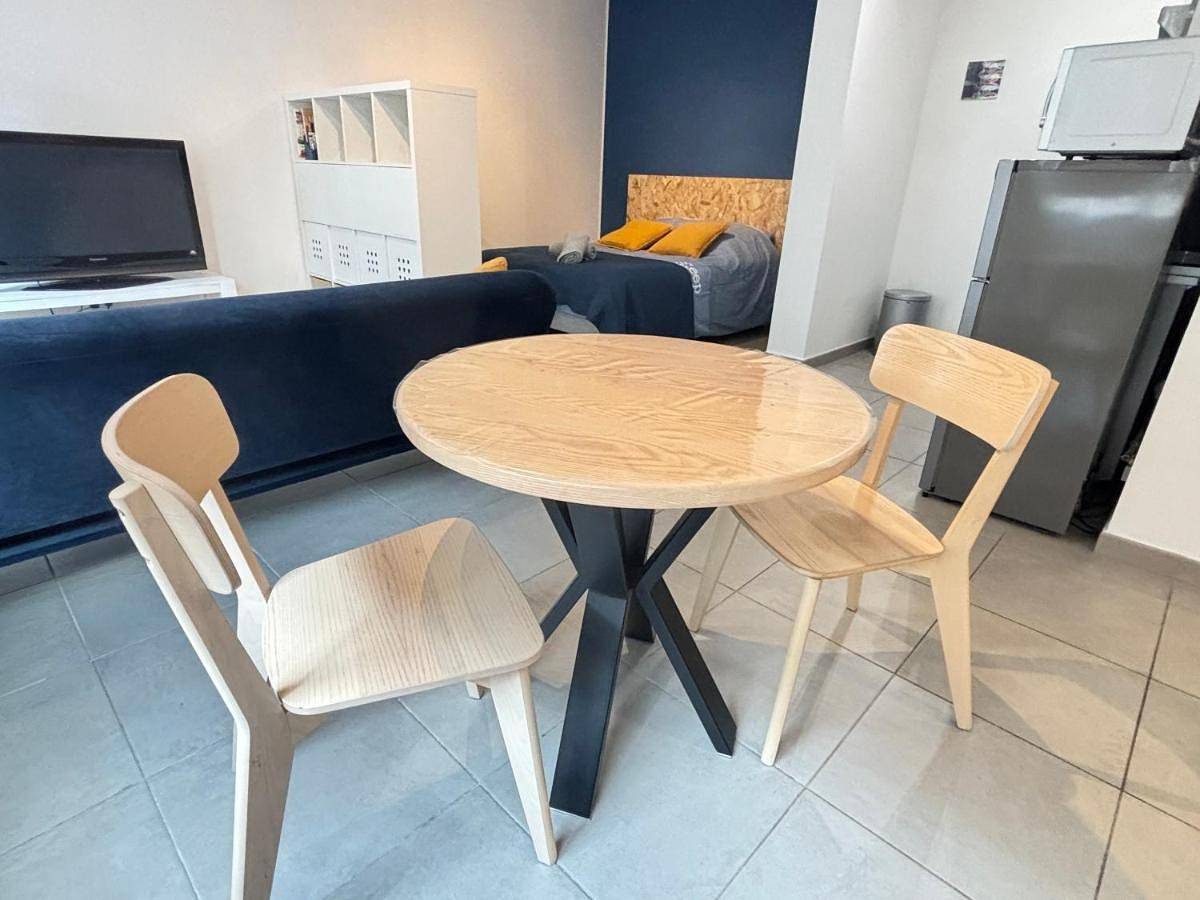 Appartement entier, La Fontaine Wifi Parking Un Séjour à Part in Hagondange, Metz-Campagne