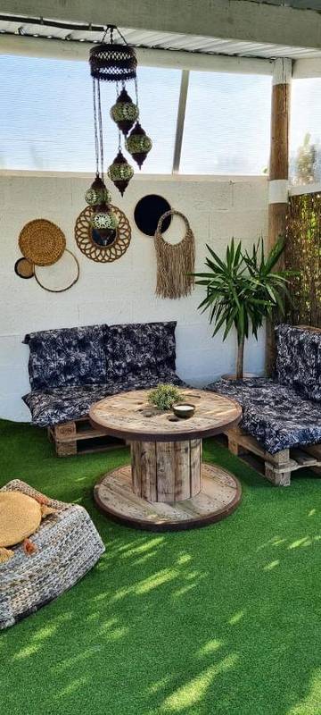 Gîte pour 4 personnes, avec vue ainsi que jardin et piscine à Chauvé