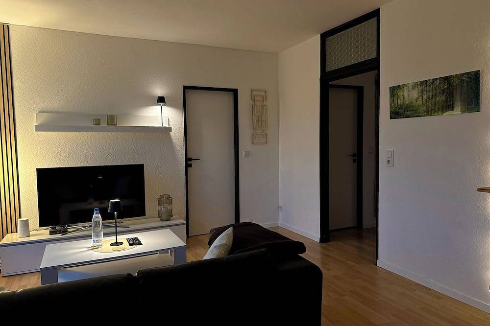 Apartamento entero, Apartment \"Iburg Blick\" for 1-3 persons with balcony and bathtub in Bad Driburg, Distrito de Höxter