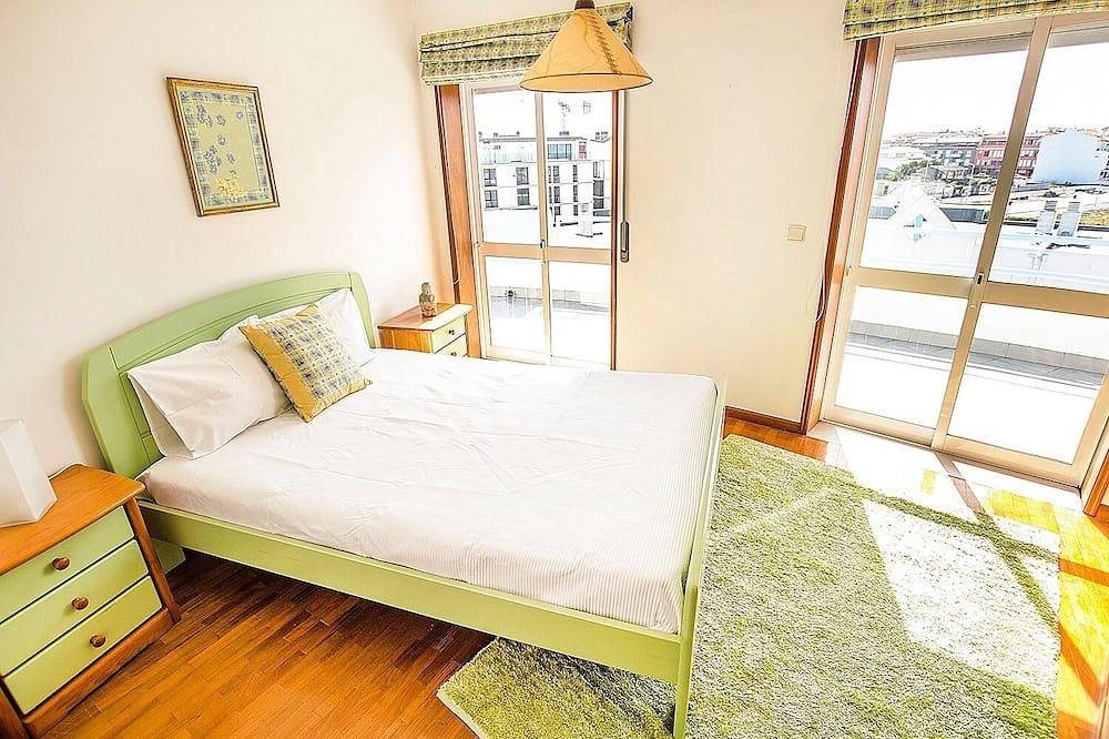 Apartamento inteiro, Apartamento com dois quartos e piscina em condomínio privado. A 10 min. da praia in Praia da Barra, Gafanha da Nazaré