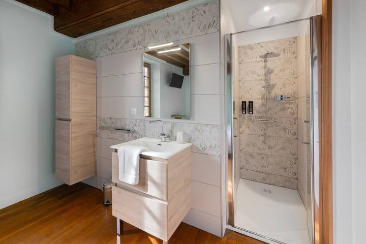 Bed & Breakfast 'Suite Les Douves 6-7-Grange Arthuis' mit WLAN und Klimaanlage in Lavau, Loire-Tal