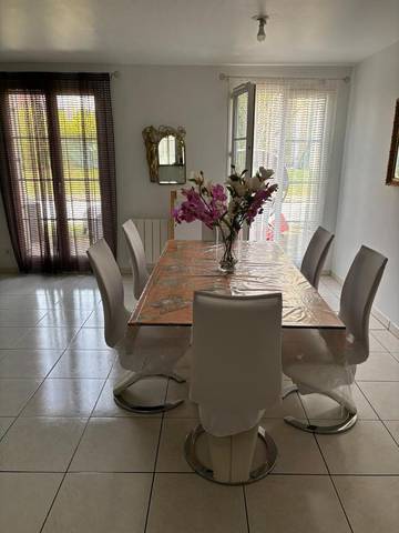 Cottage pour 2 personnes, avec terrasse à Méru
