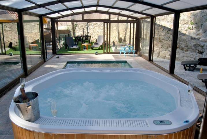 Chalet para 12 personas, con vistas además de jardín y piscina, Se admiten mascotas en Provincia de Madrid - 2